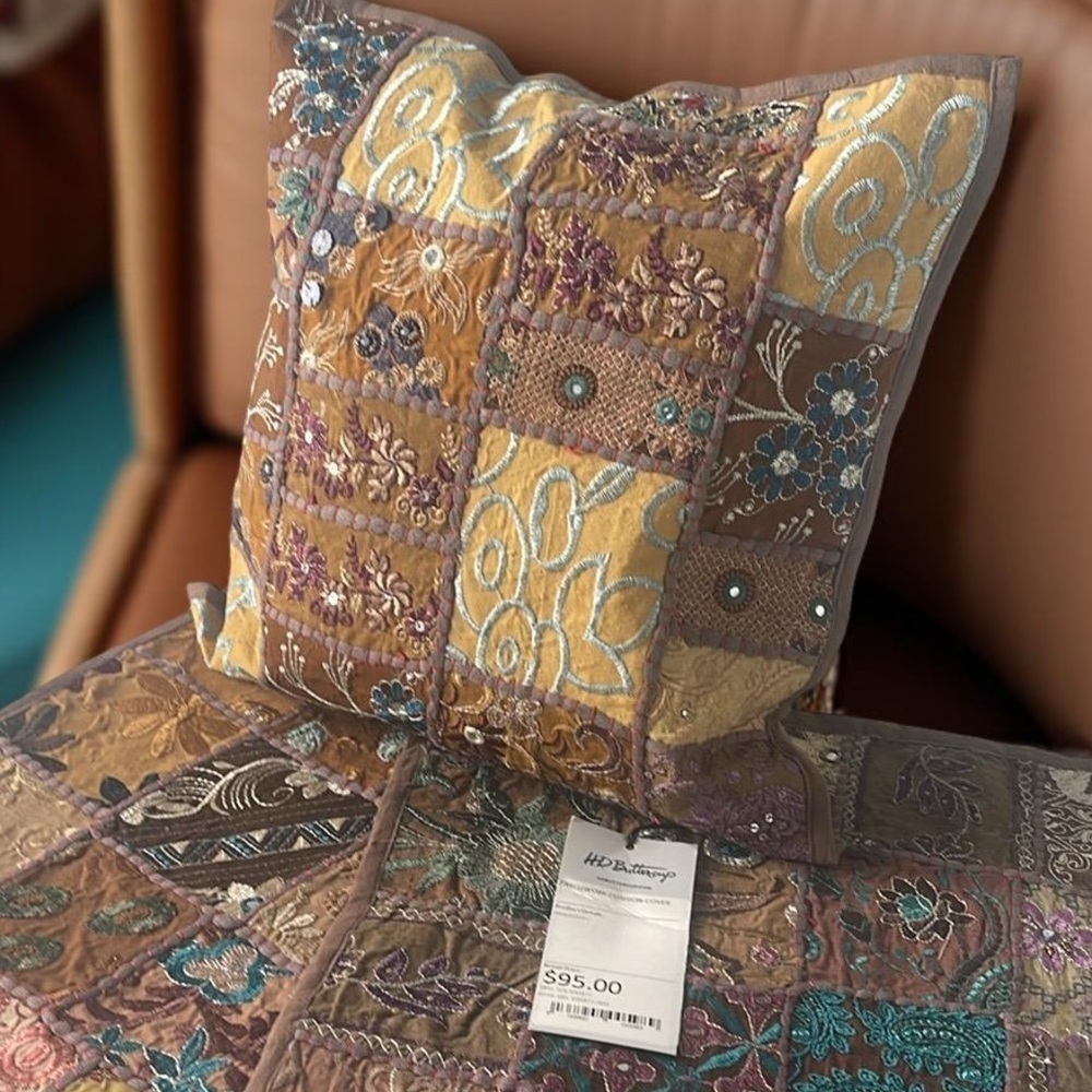 Handmade HD Buttercup Embroidered Patchwork Pillow Cover - Brown 16x16